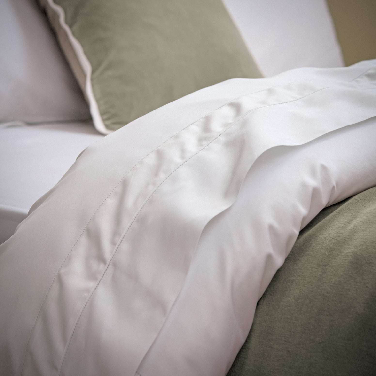 White-product_image